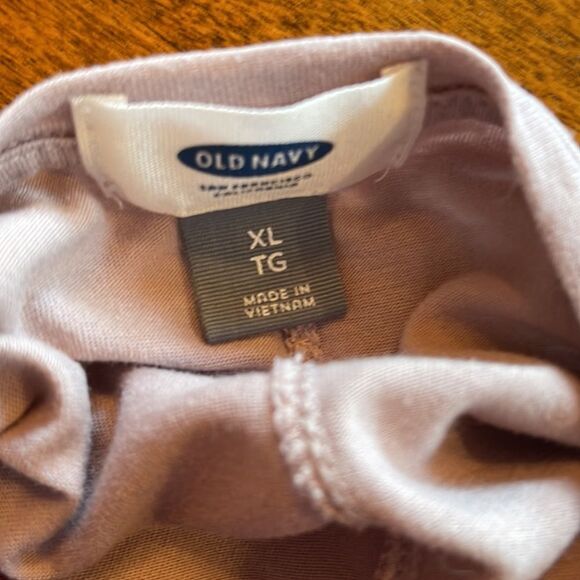 Sleeveless feather tee size XL - Picture 10 of 10